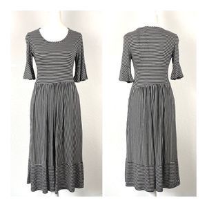 Modest midi Dress